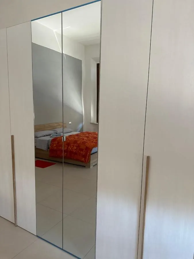 Homestay Grande Stanza Matrimoniale In Palazzo Signorile Apartment Mirandola